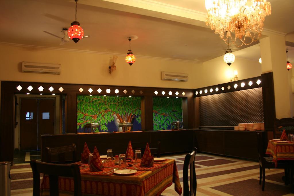 Hotel Pratap Palace Chittorgarh Exteriér fotografie