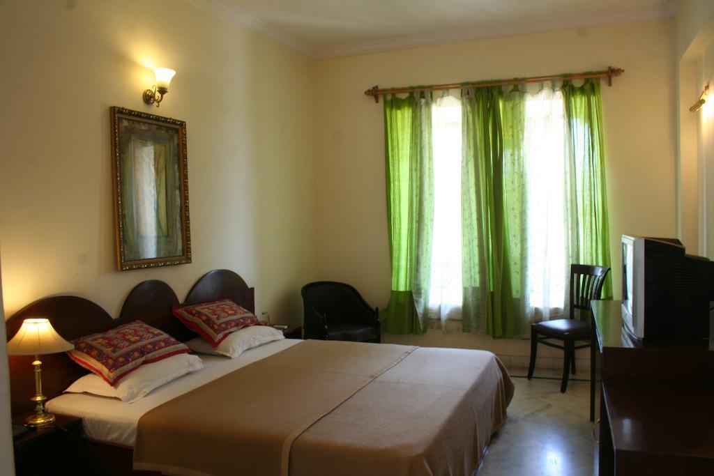 Hotel Pratap Palace Chittorgarh Pokoj fotografie